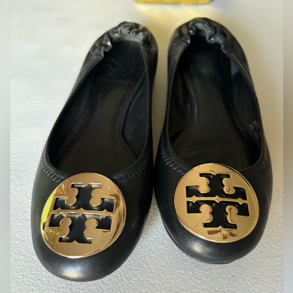♥️SOLD♥️Tory Burch Reva Logo Flats Womens Size 5.5 Color Black